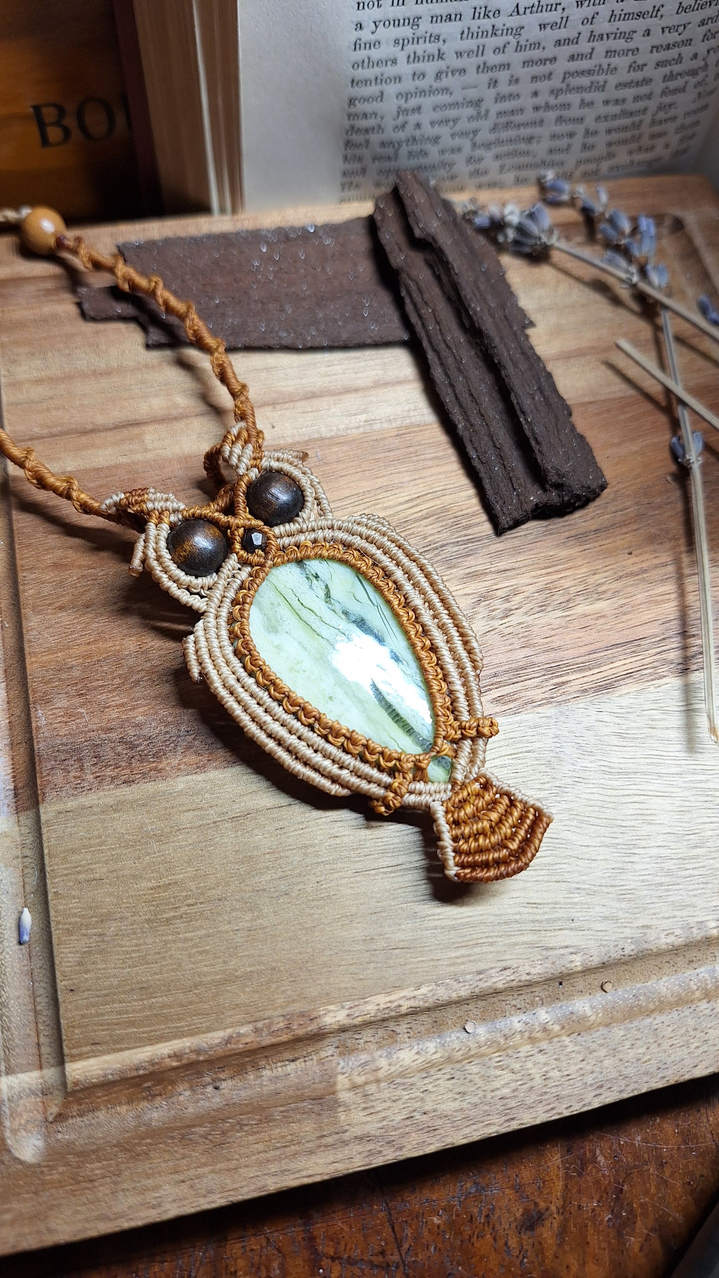 Halskette "Eule" mit Serpentin