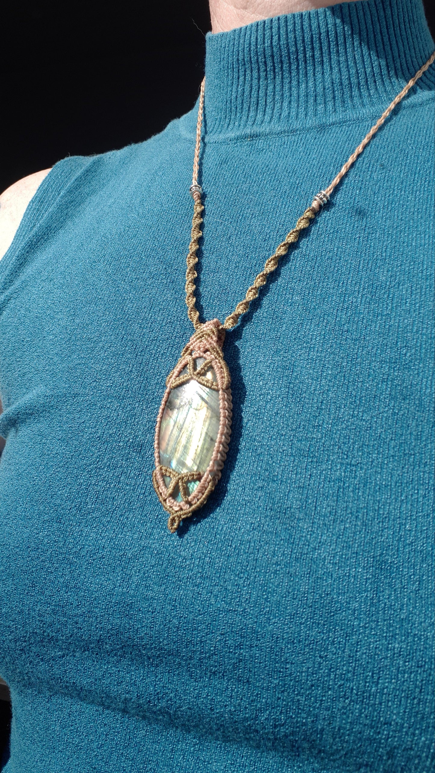 Kette mit Marquise Labradorit
