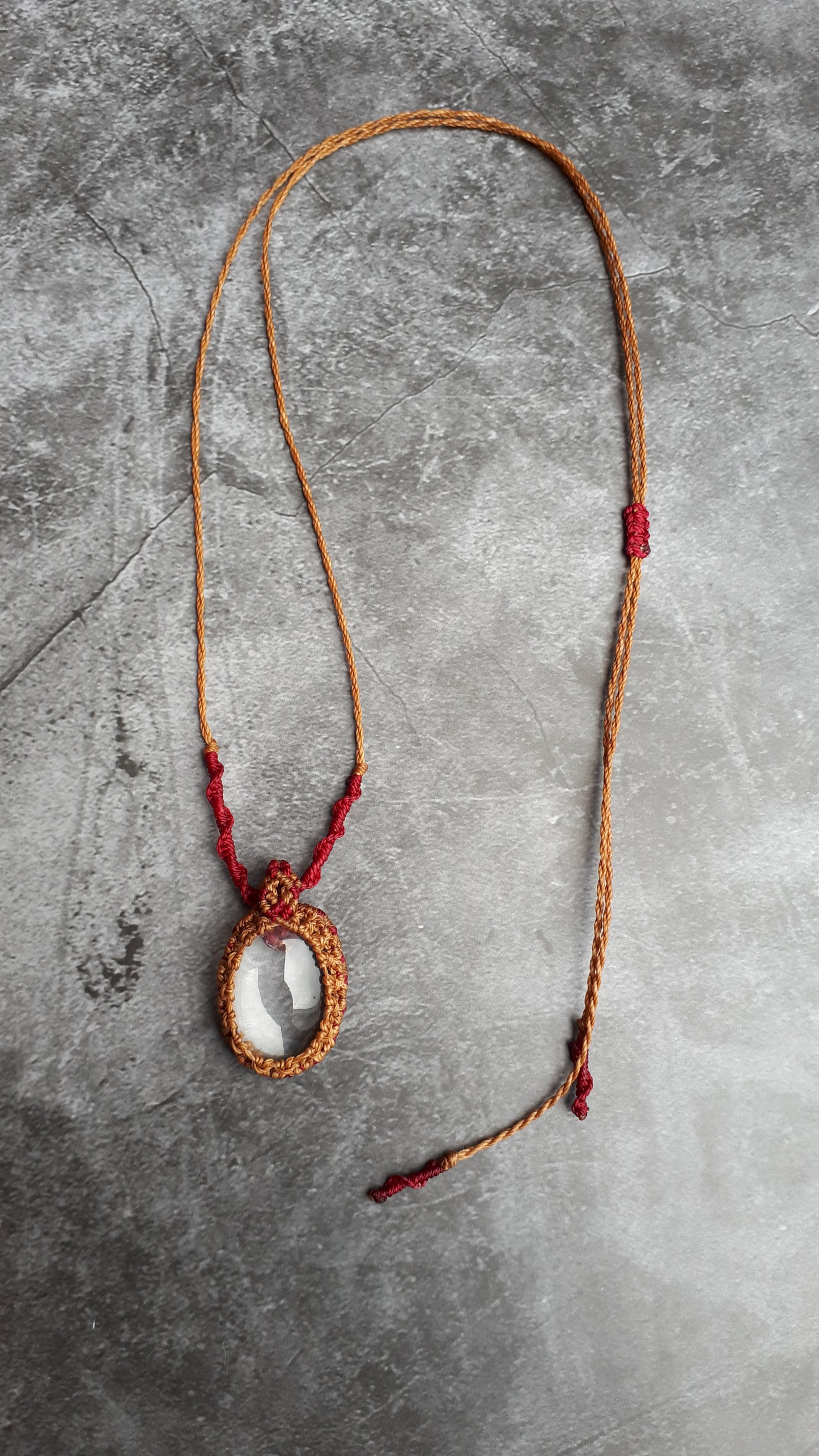 Makramee Kette mit klaren Bergkristall