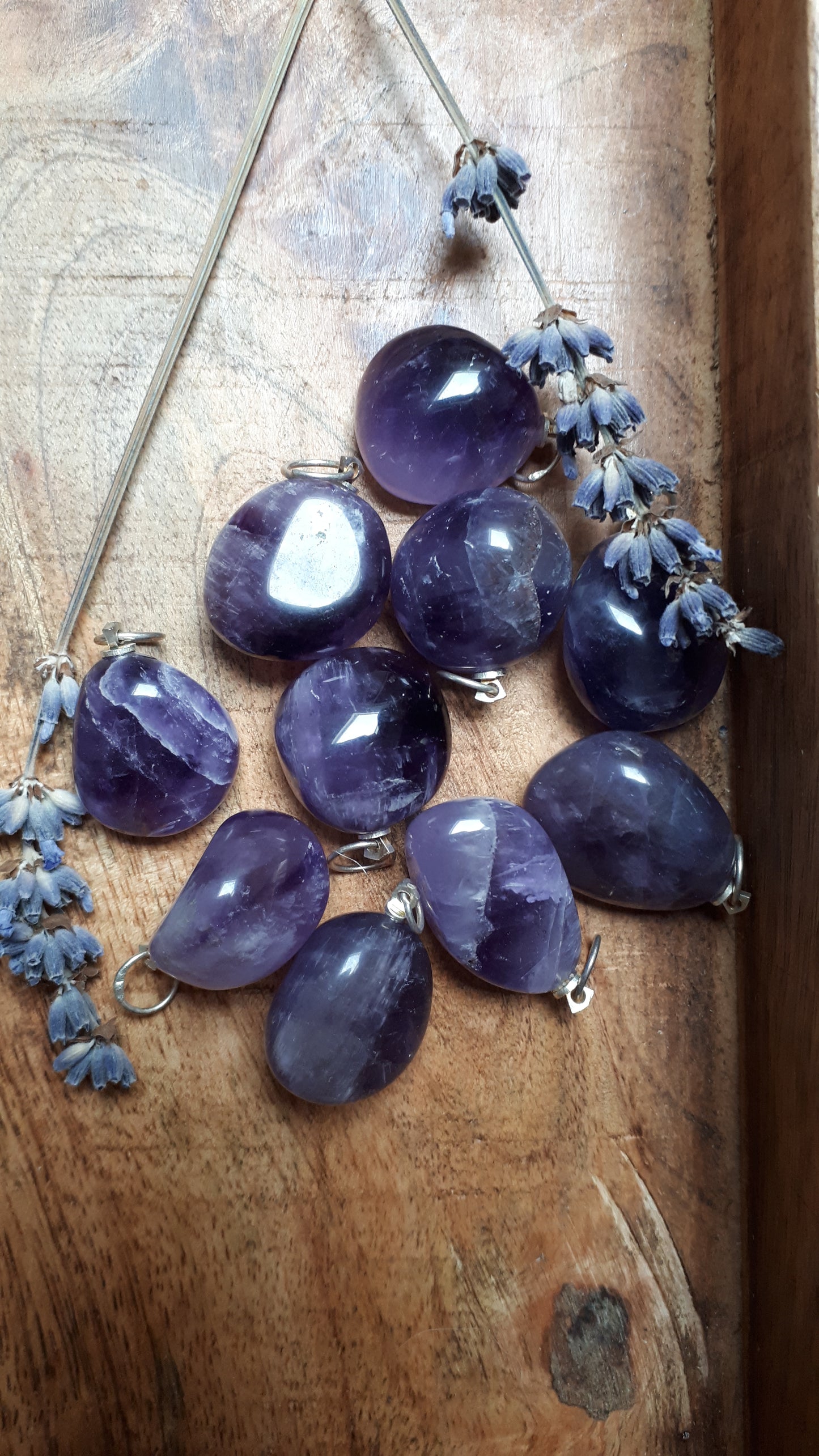 Amethyst Anhänger mit silberner Kettenöse
