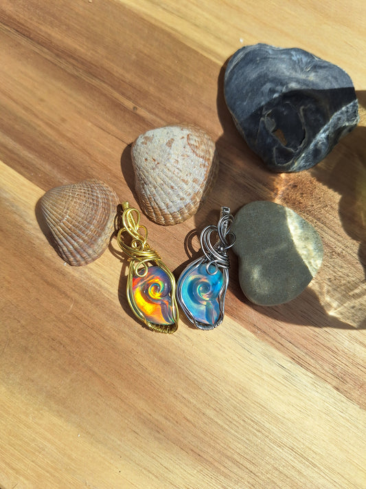 Aurora Opal Muschelanhänger