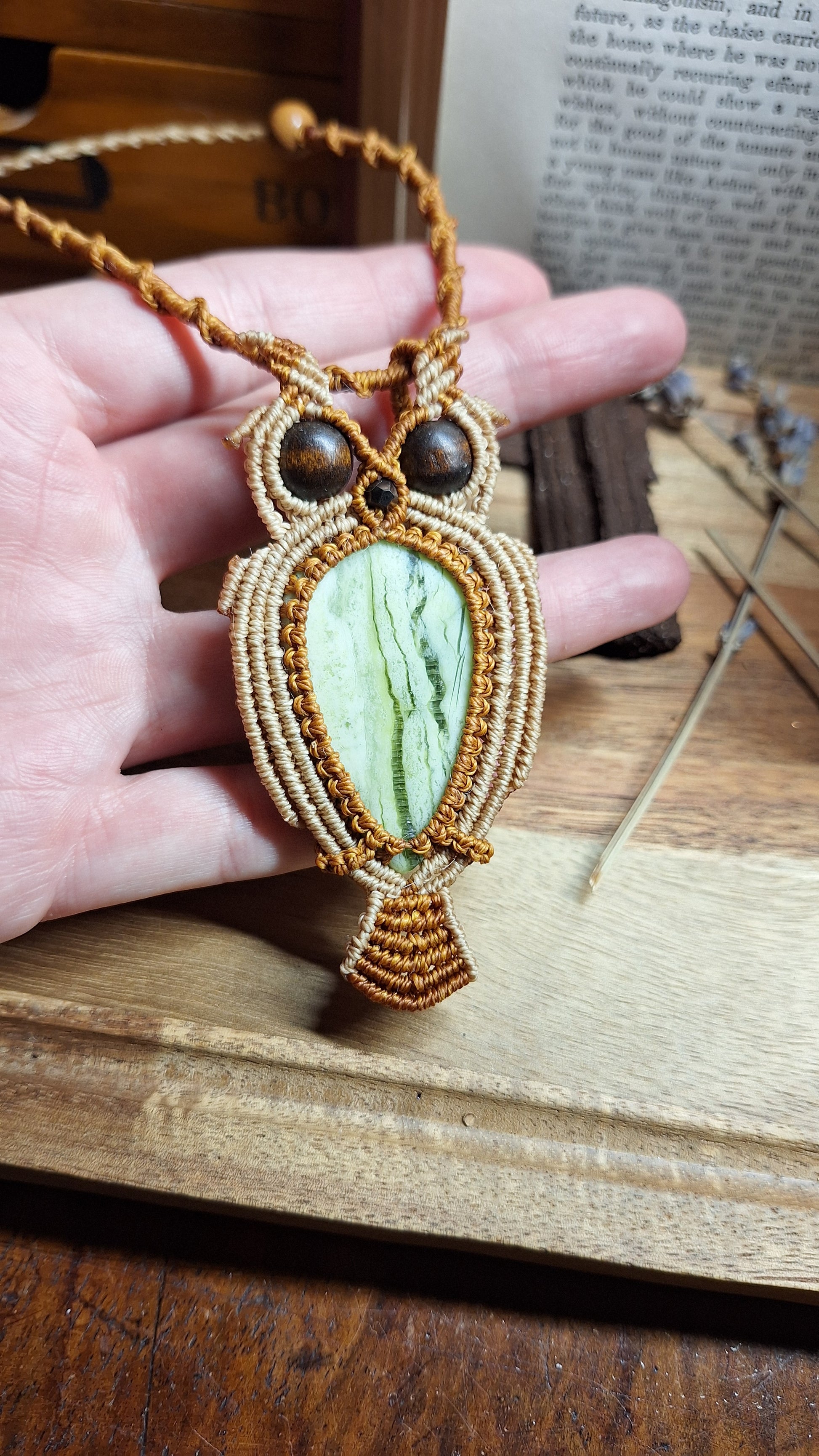 Halskette "Eule" mit Serpentin