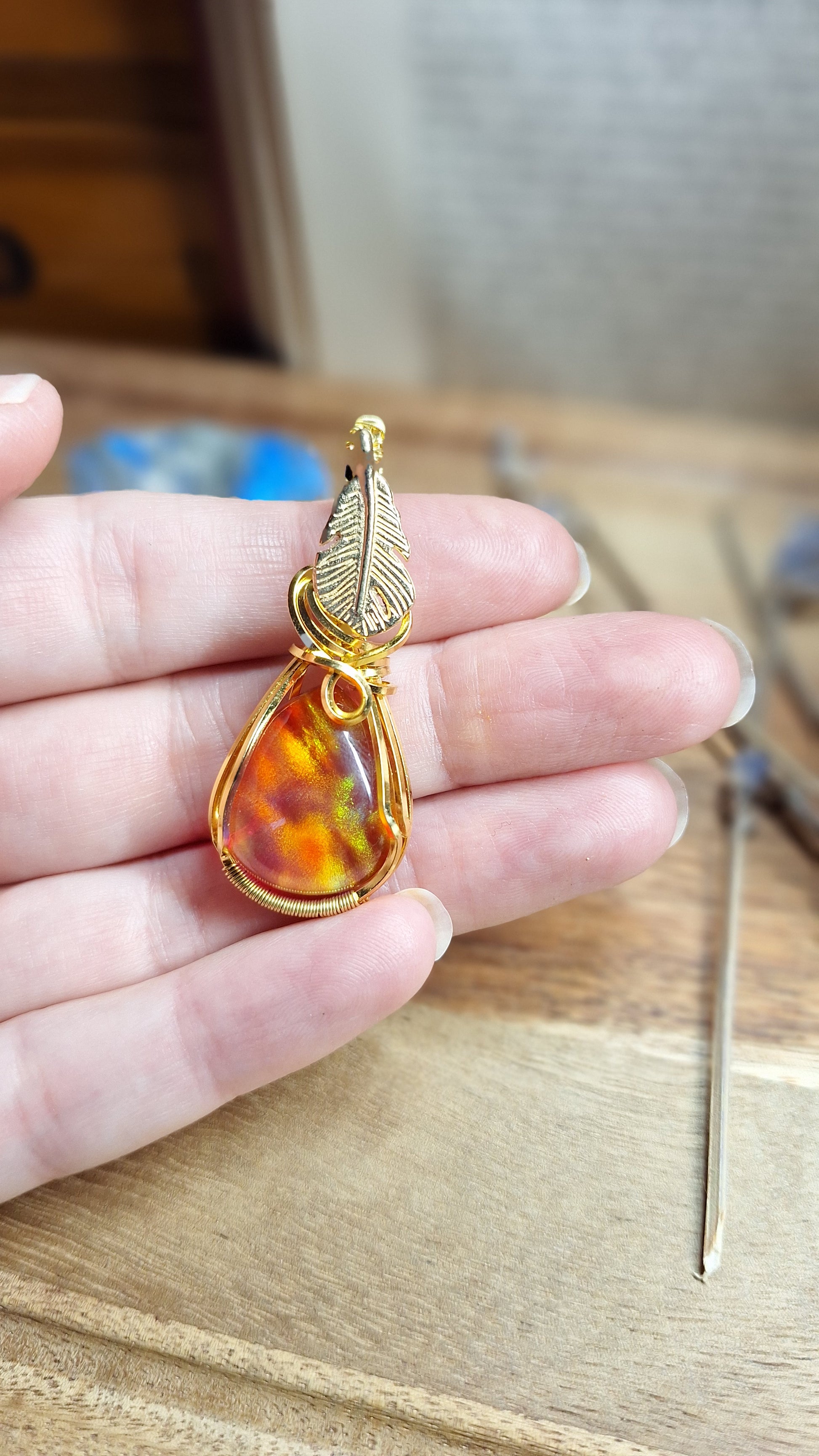 Kettenanhänger mit Aurora Opal "Indian Summer"