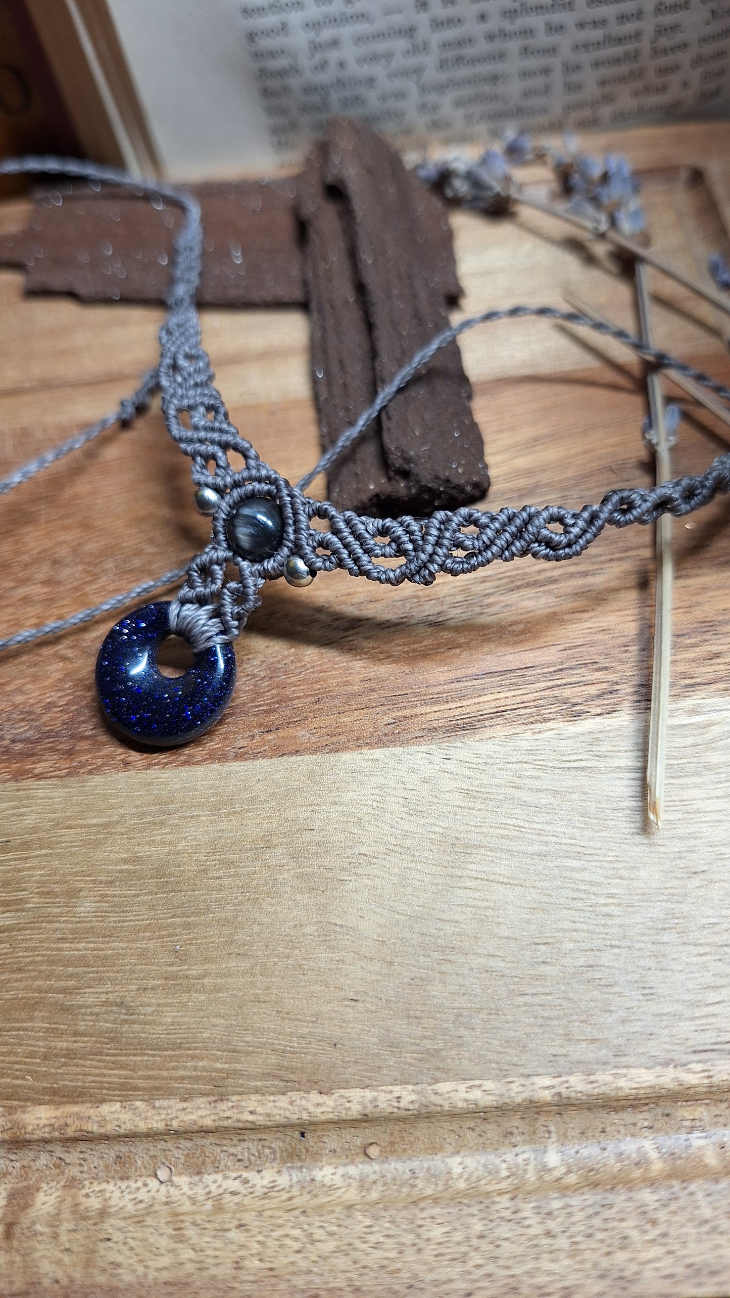 Makramee Choker mit Blaufluss