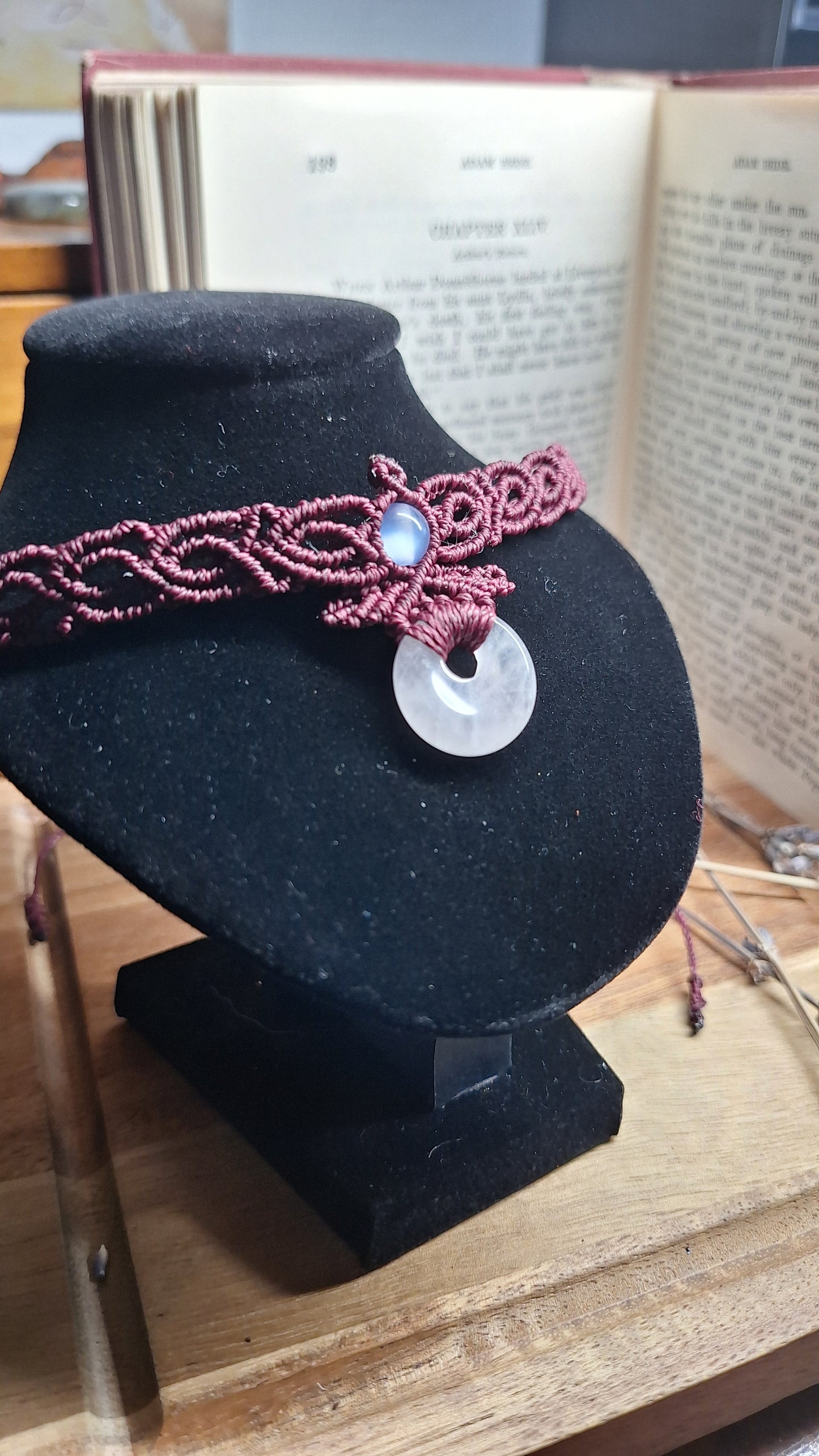 Makramee Choker mit Rosenquarz