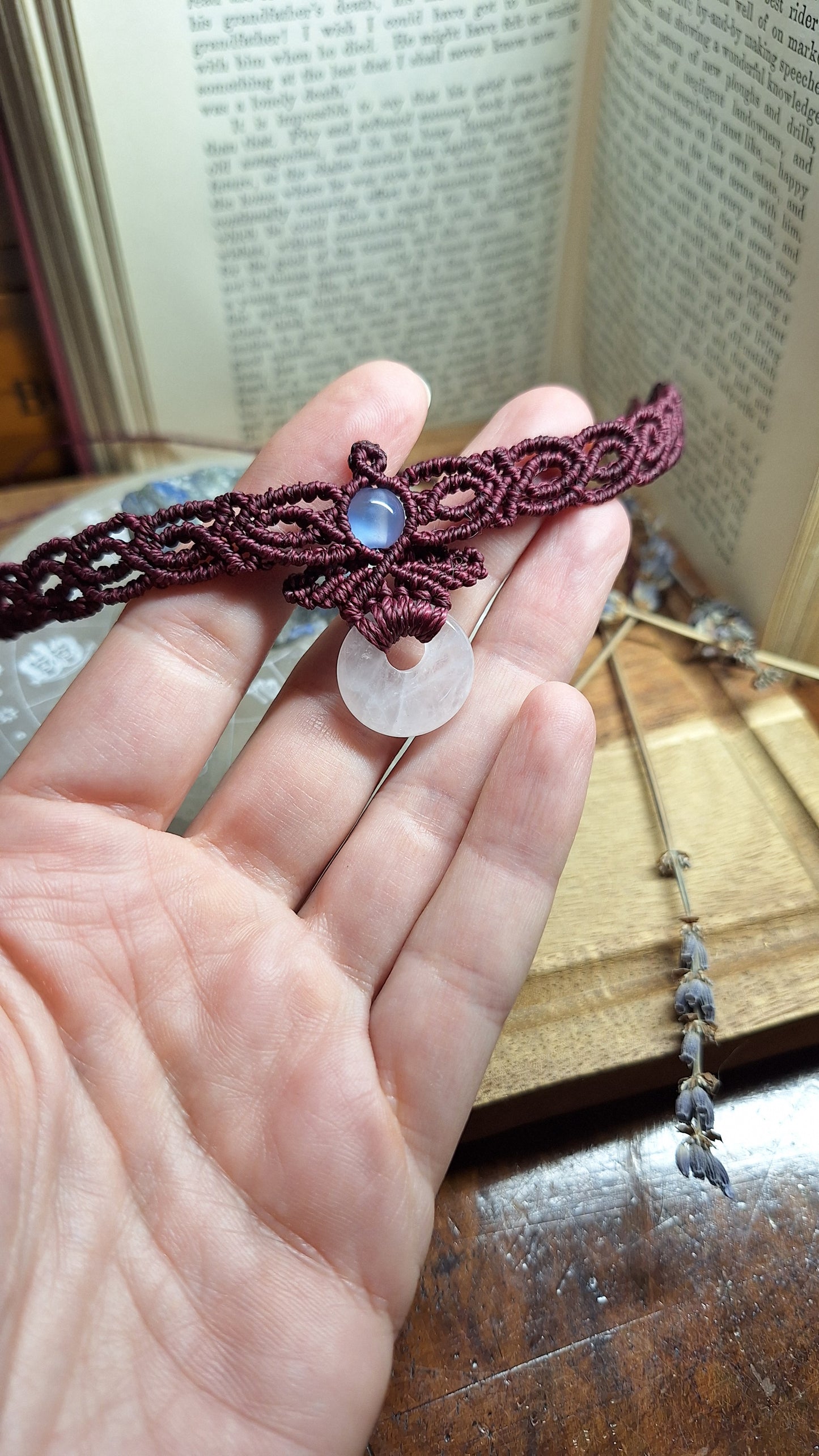 Makramee Choker mit Rosenquarz