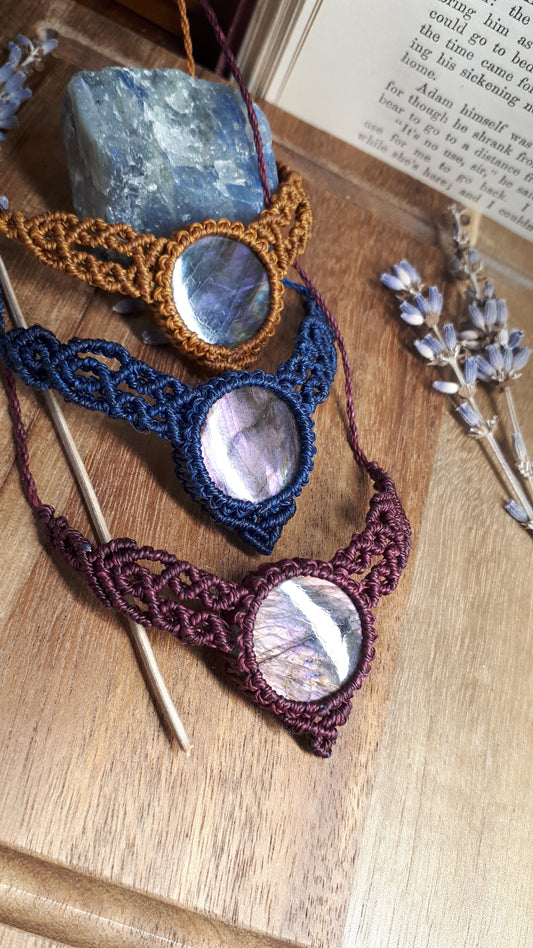 Makramee Choker mit lila Labradorit