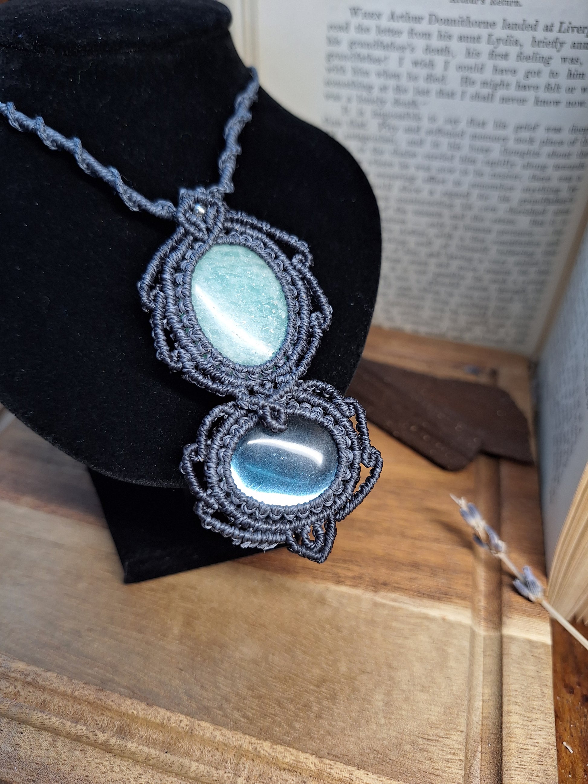 Makramee Kette mit Amazonit und Aura Quarz2