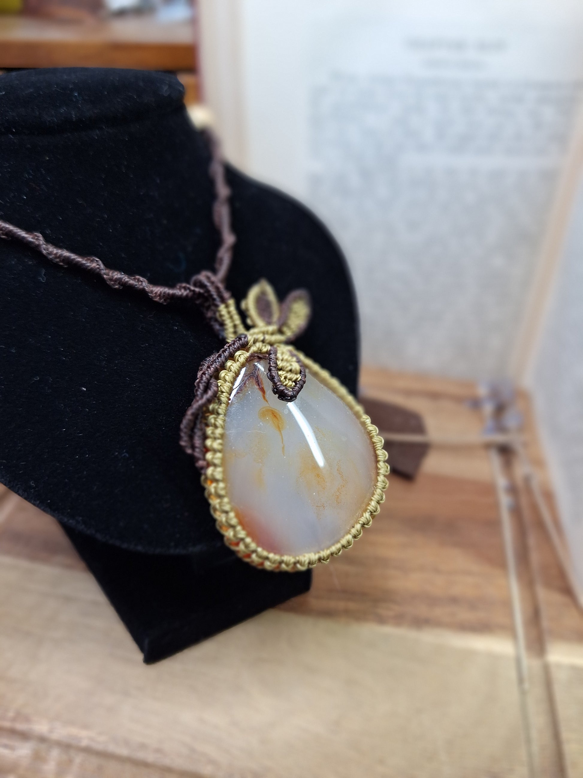 Makramee Kette mit Karneol