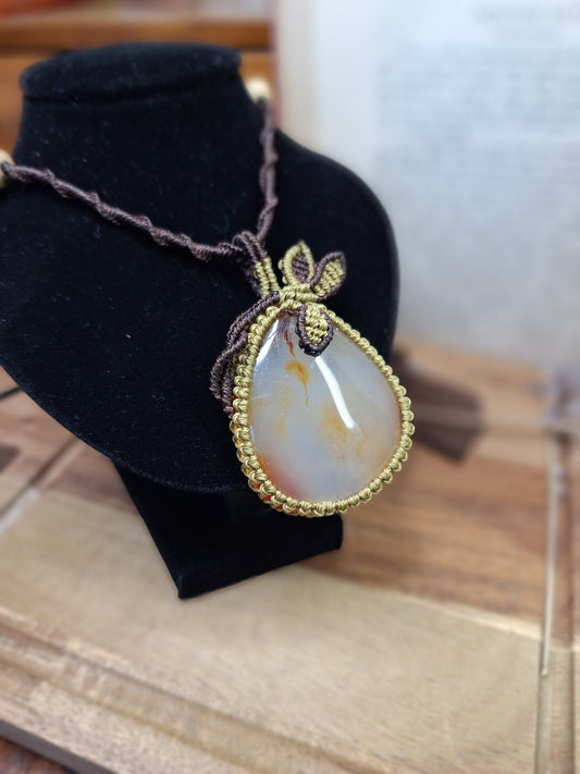 Makramee Kette mit Karneol