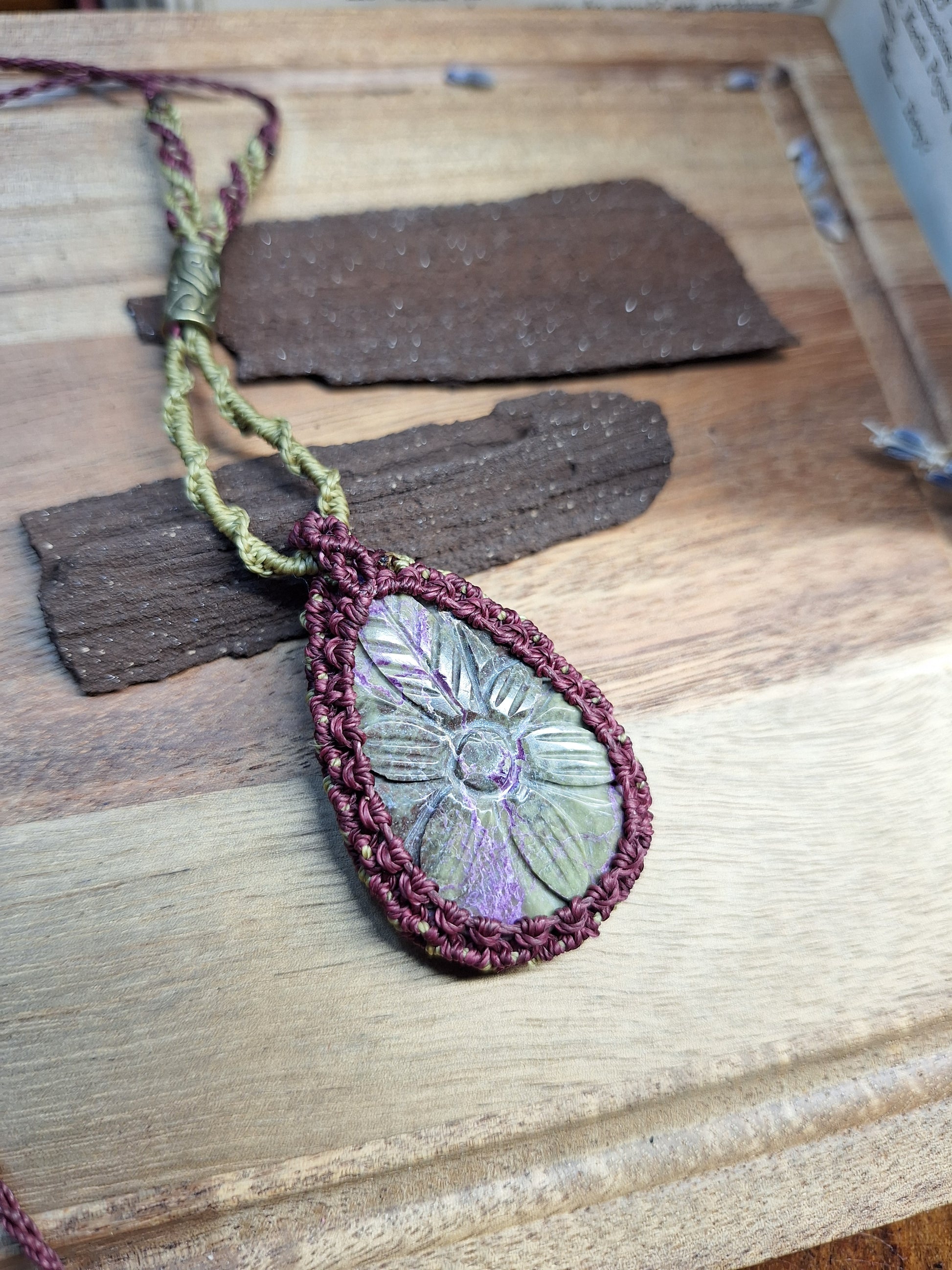 Makramee Kette mit Stichtit2