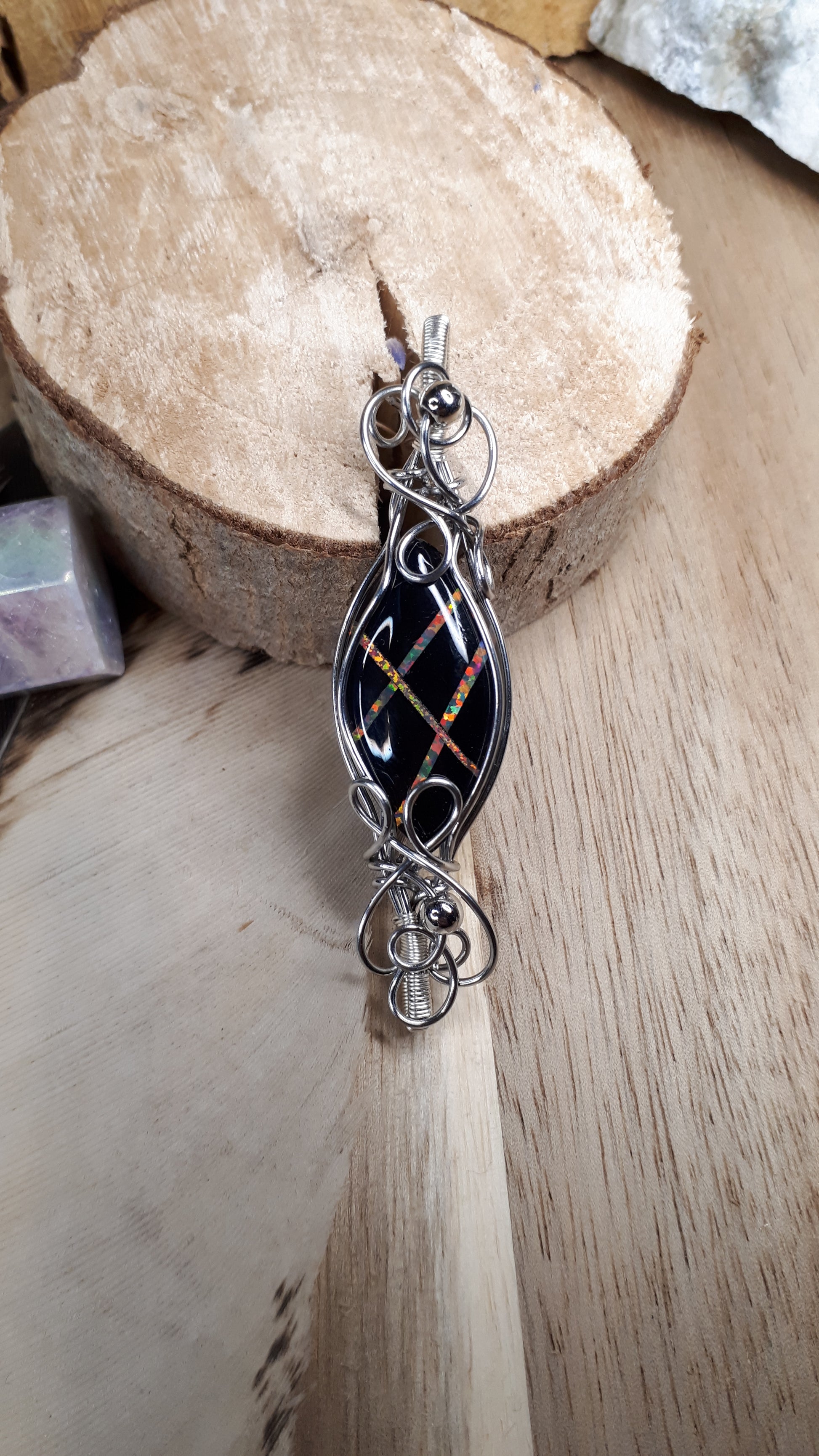 Onyx - Aurora Opal Anhänger aus Edelstahldraht