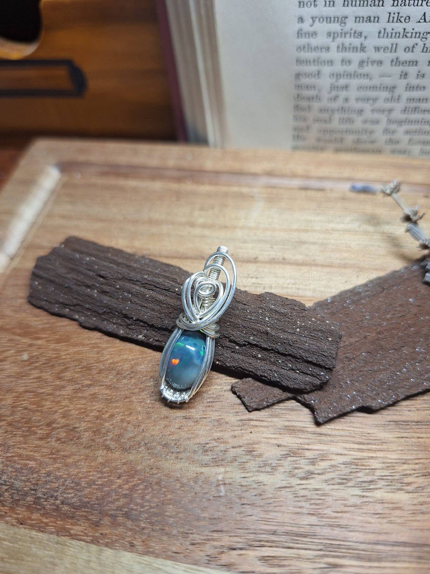 Sterlingsilber Anhänger mit blauen Opal
