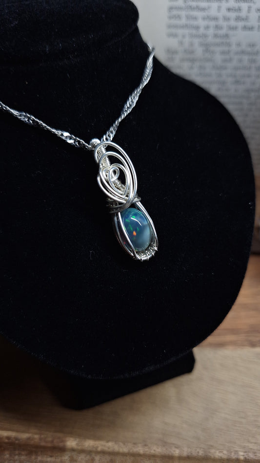 Sterlingsilber Anhänger mit blauen Opal