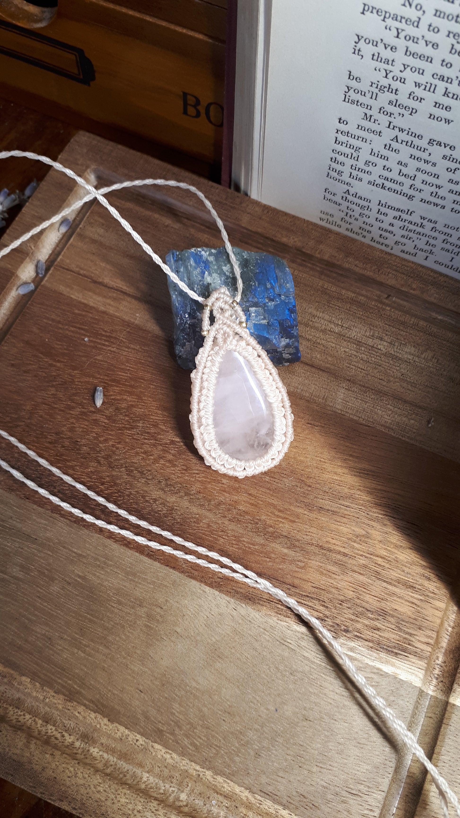 Zarte Kette mit Rosenquarz
