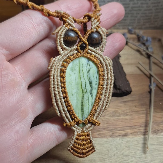 Halskette "Eule" mit Serpentin
