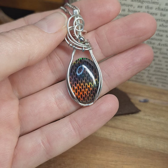 Kettenanhänger mit Aurora Opal